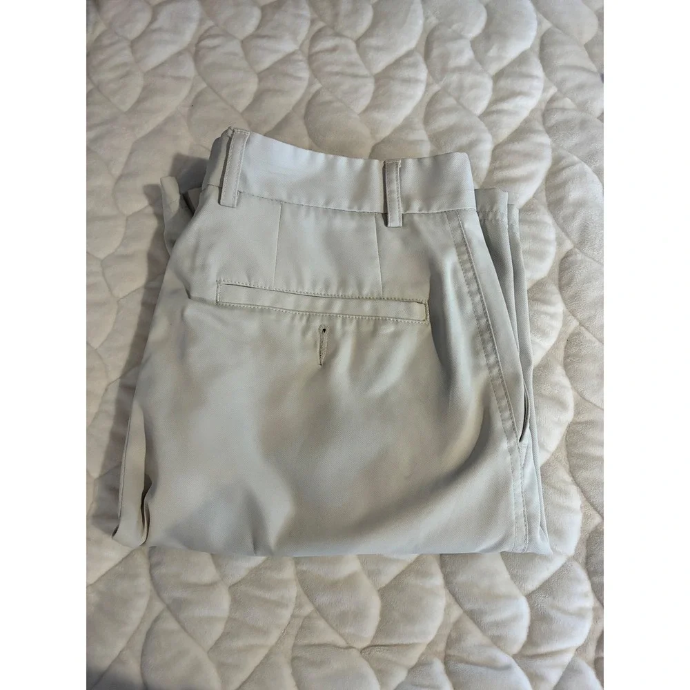 Pebble Beach Performance Golf Shorts Flat Front‎ Khaki Casual Athletic Beige-32